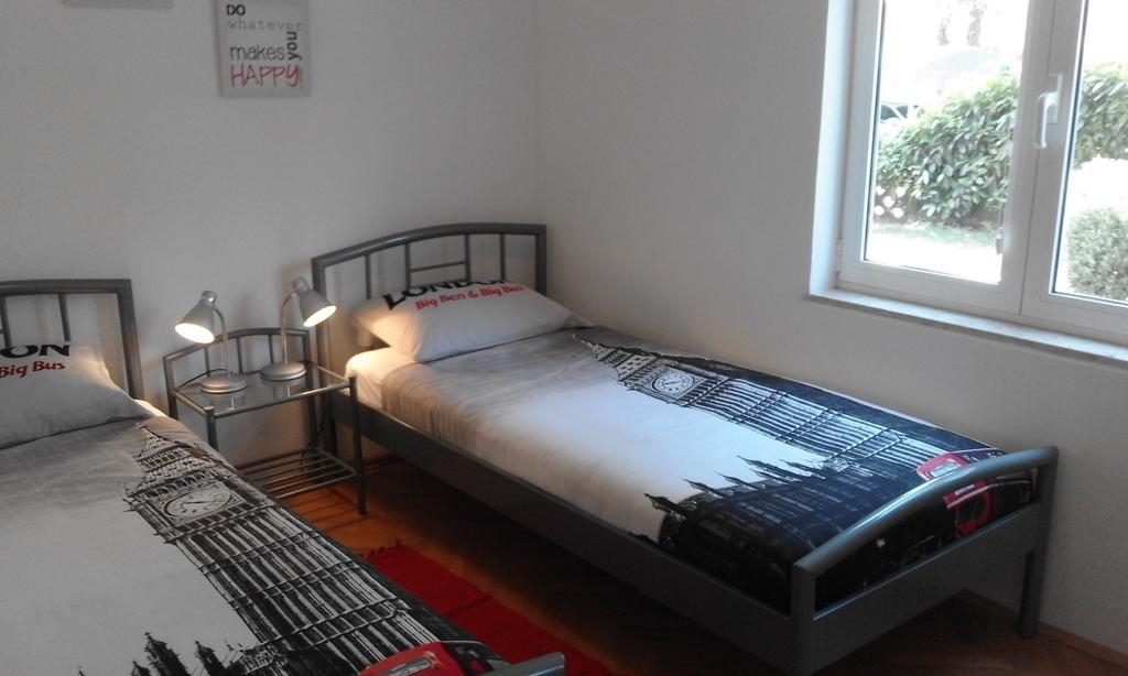 Apartment Laura 포레치 외부 사진